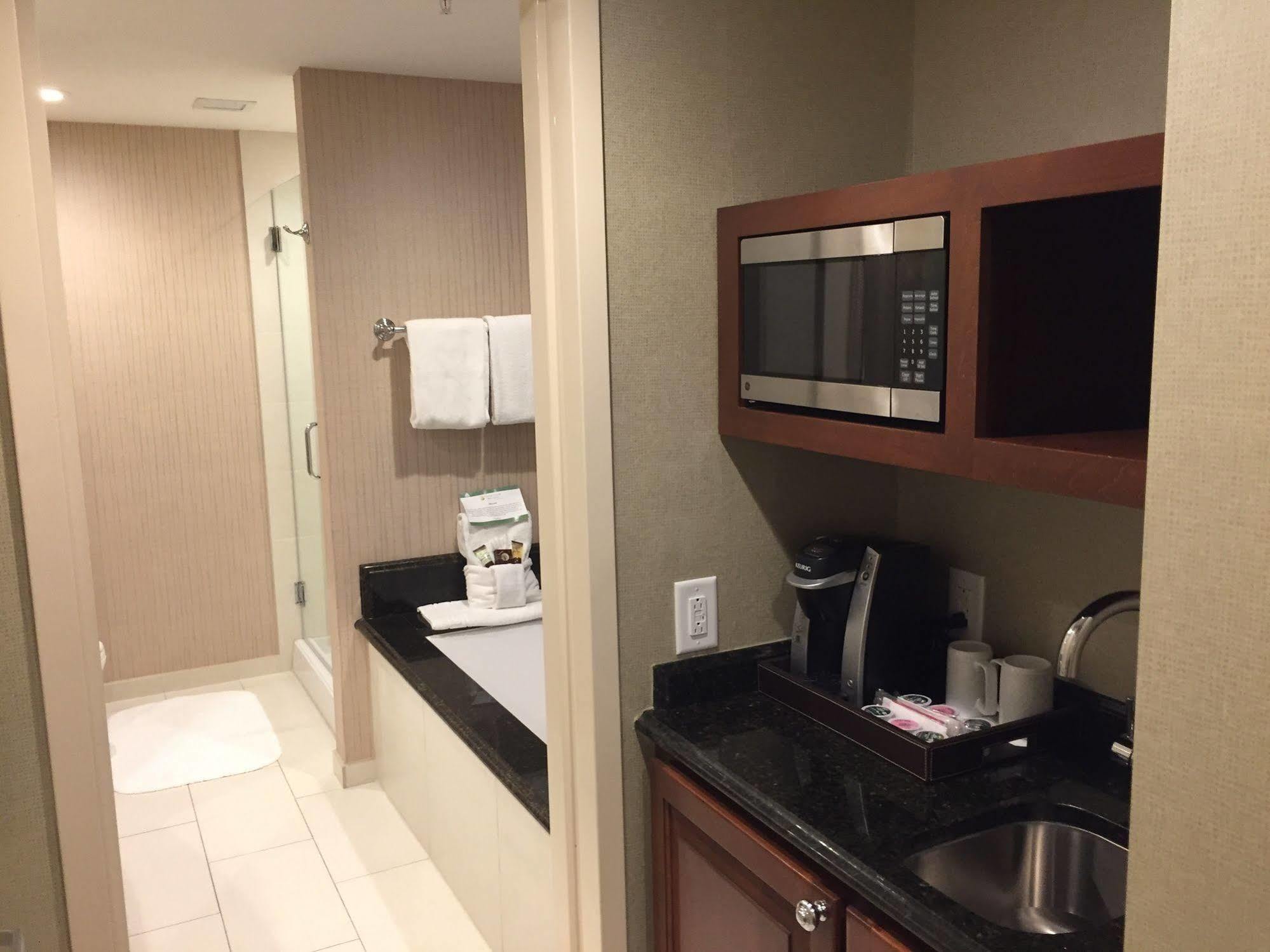 Town & Country Inn And Suites Τσάρλεστον Εξωτερικό φωτογραφία