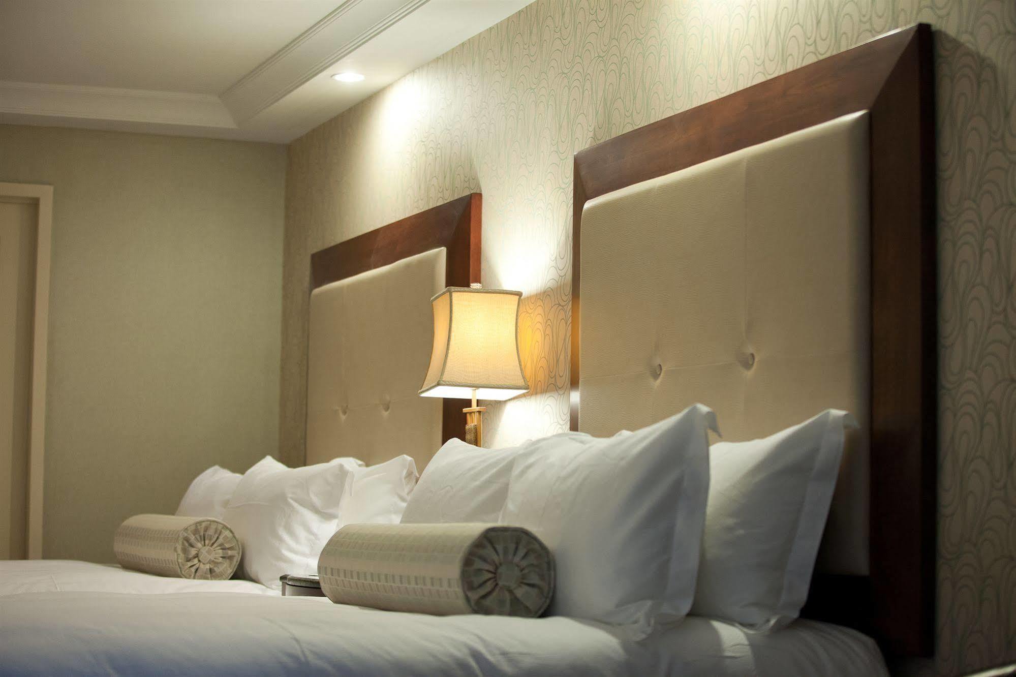 Town & Country Inn And Suites Τσάρλεστον Εξωτερικό φωτογραφία