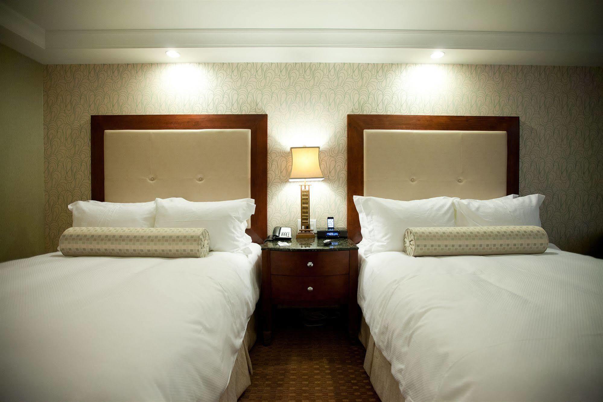 Town & Country Inn And Suites Τσάρλεστον Εξωτερικό φωτογραφία