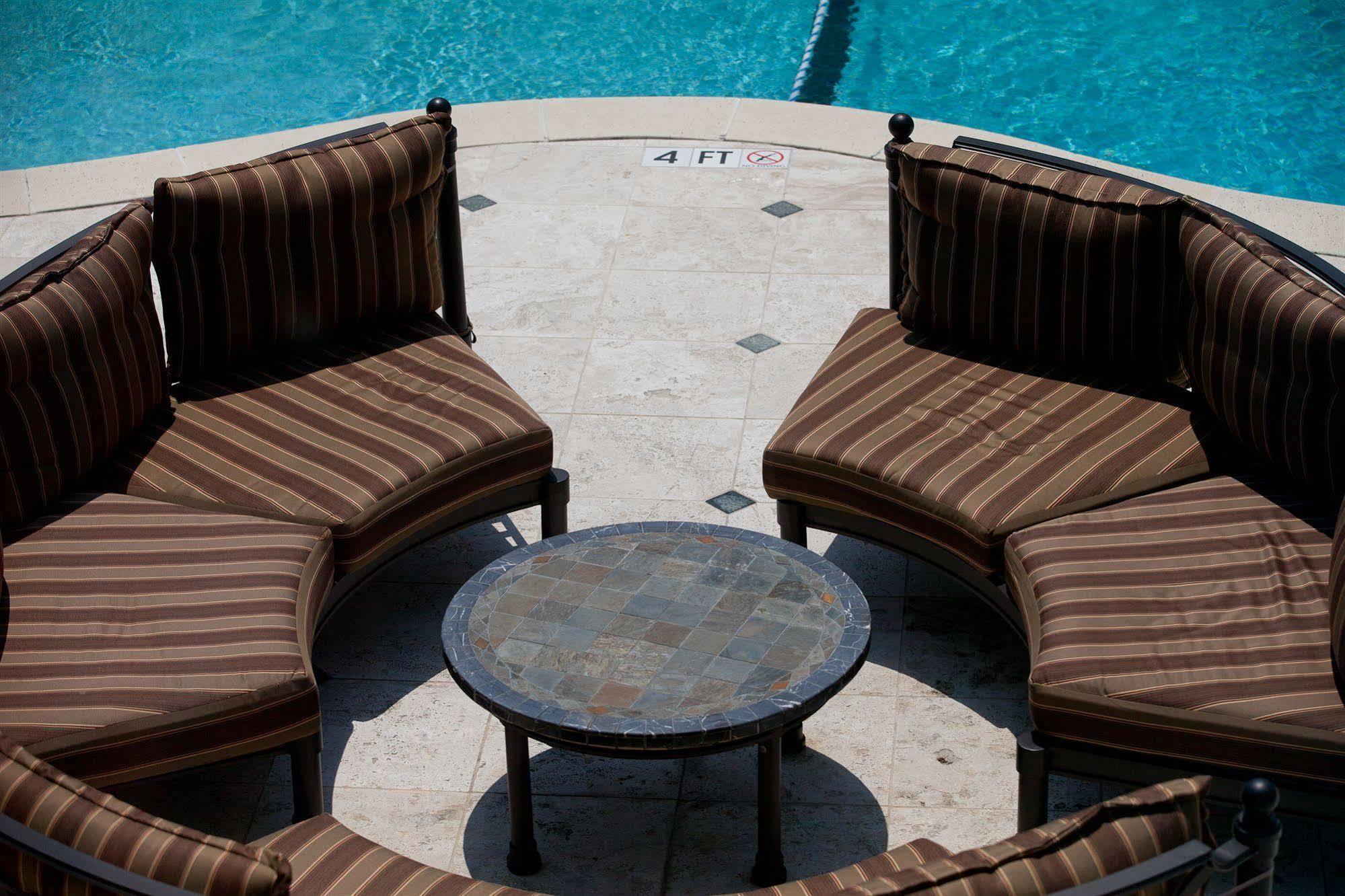 Town & Country Inn And Suites Τσάρλεστον Εξωτερικό φωτογραφία